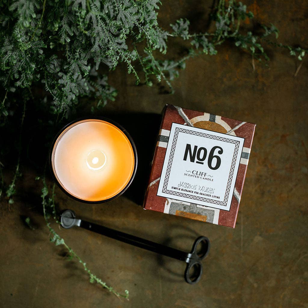 No. 6 Cliff Candle - Smoky Firewood, Warm Vanilla, Golden Amber