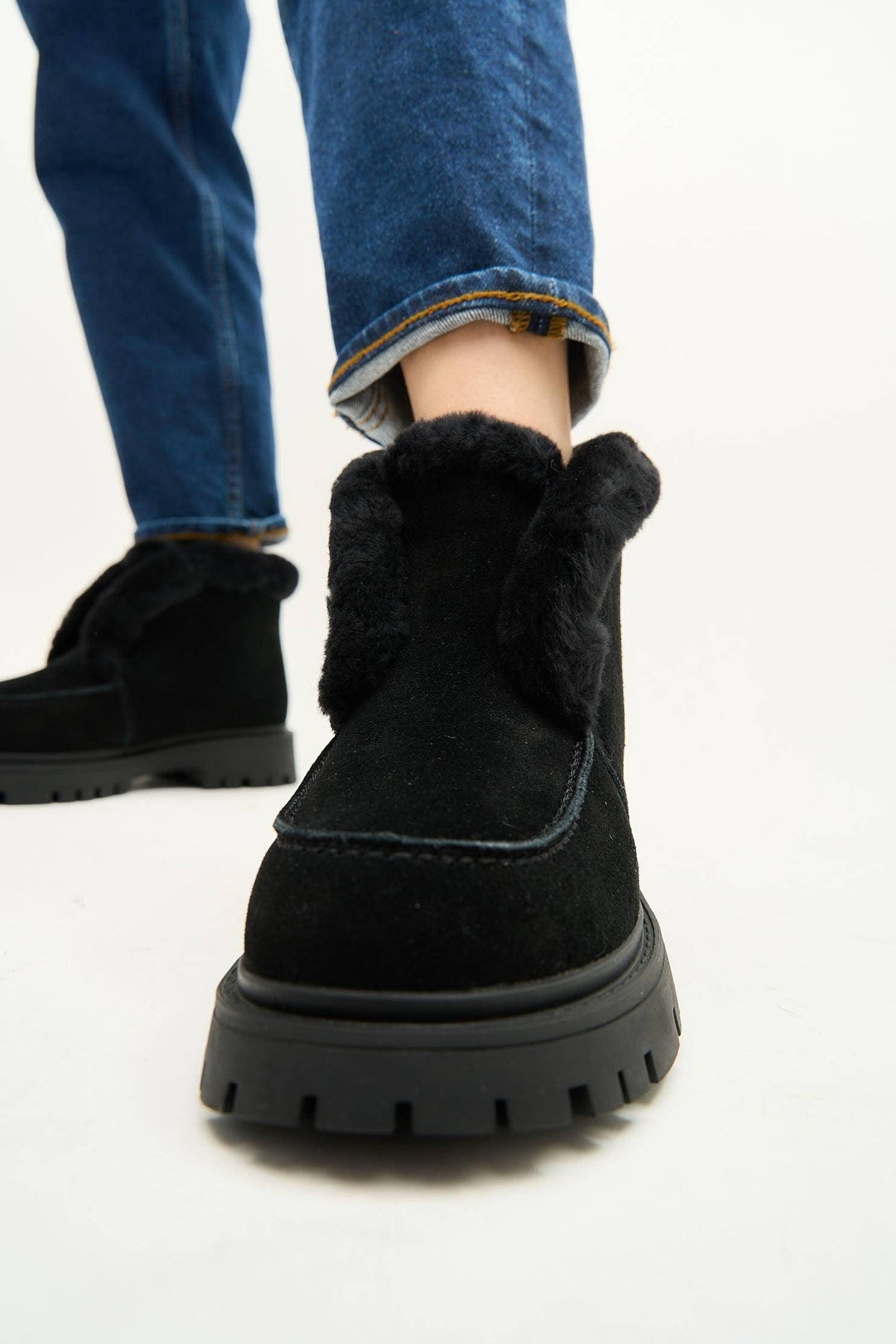 Vail Black Fur Boots