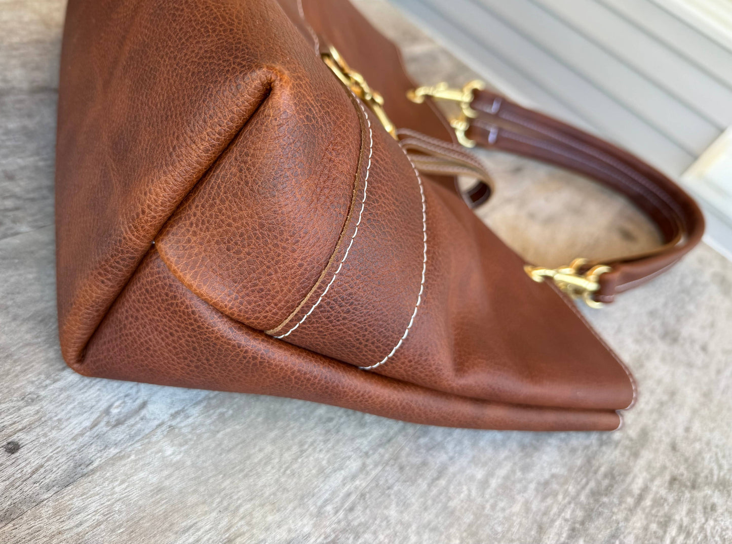 Medium Leather Metro Bag - Tori T Designs