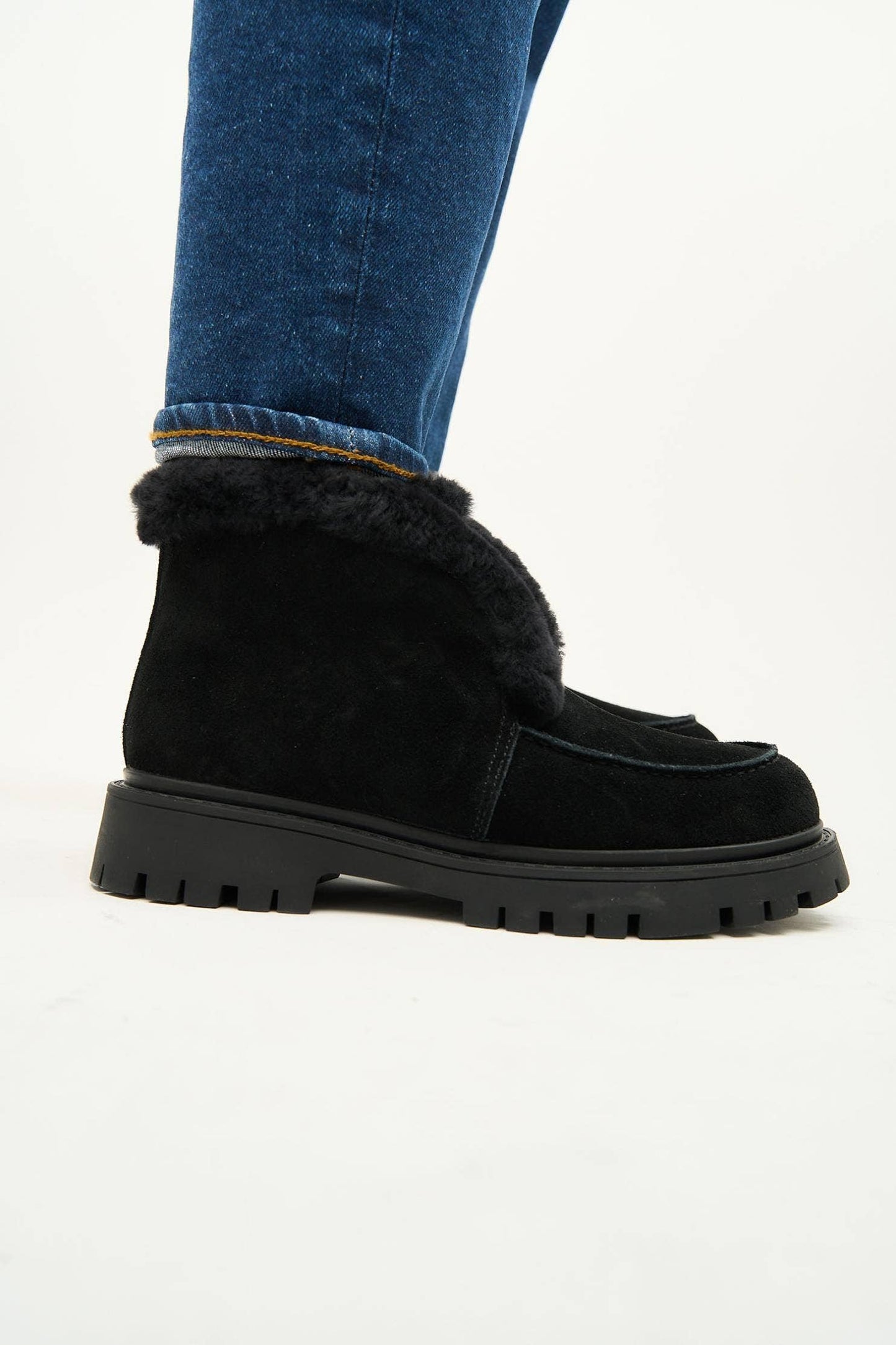Vail Black Fur Boots
