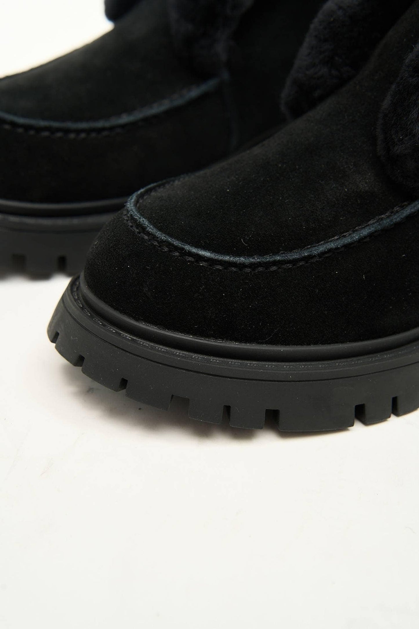 Vail Black Fur Boots