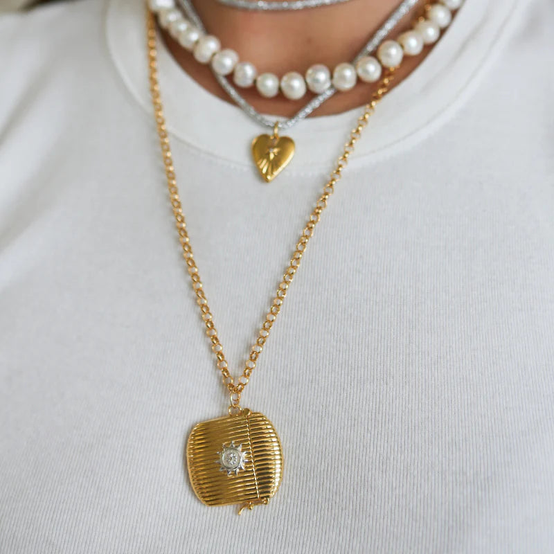 Ribbed Vesta Case Necklace - Hart Jewelry