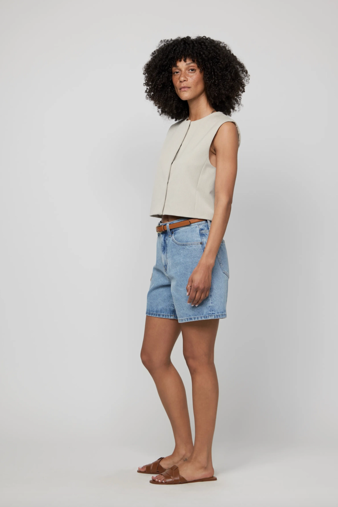 Emmerson High Rise Long Shorts Light Worn - Oliver Logan