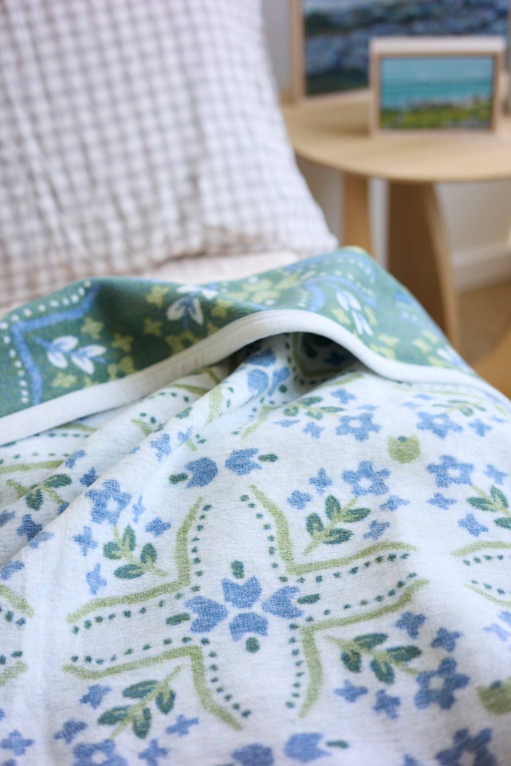 Farmhouse Flowers Blanket - Chappywrap