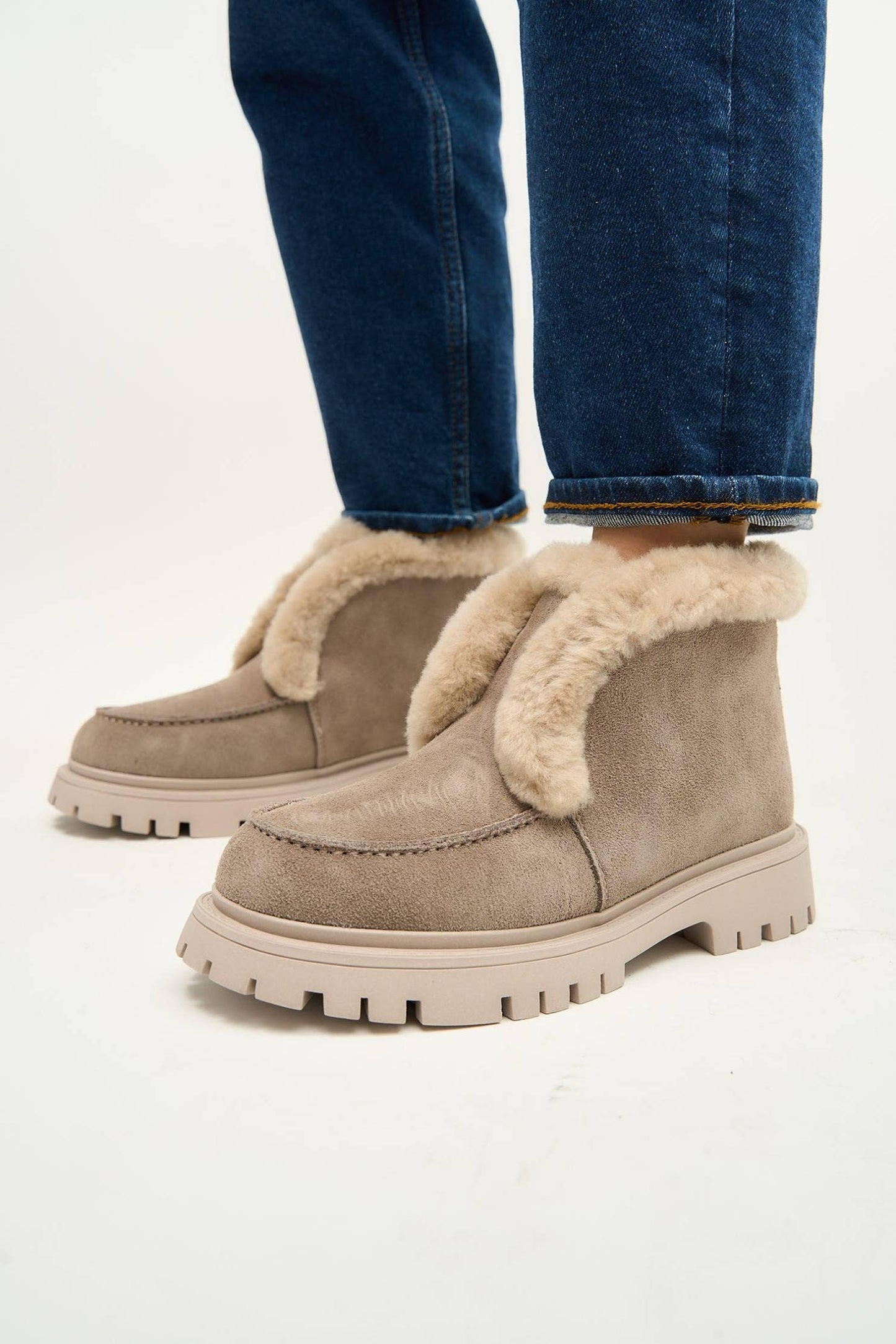 Vail Beige Fur Boots