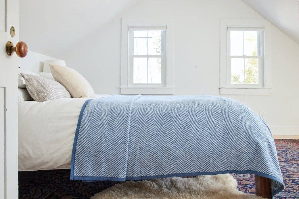 Harborview Herringbone Cornflower Blanket - Midi