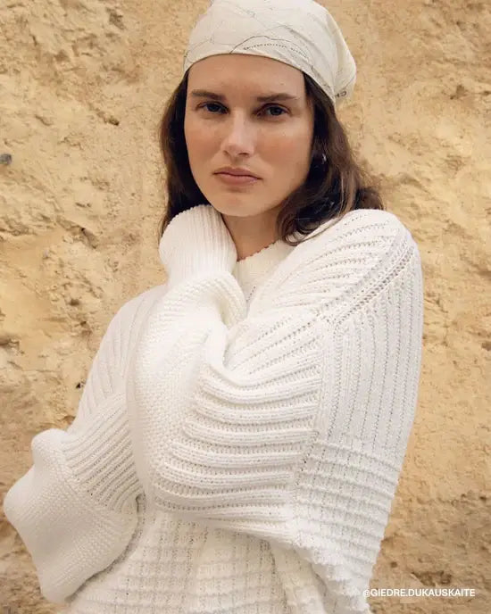 Delčia Sweater 100% Cotton Off-White Sweater - Knotty Ones