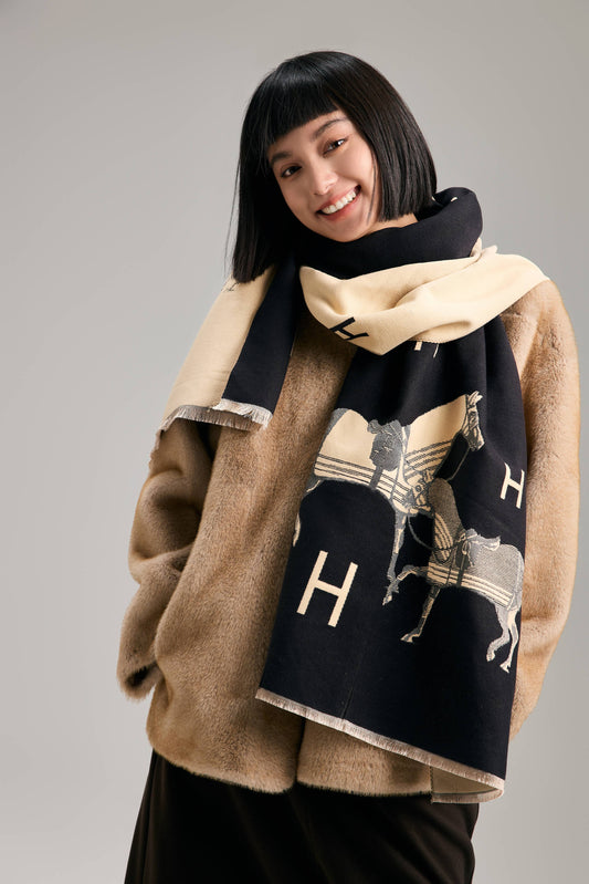 Equestrian Black + Cream Stable Reversible Wrap