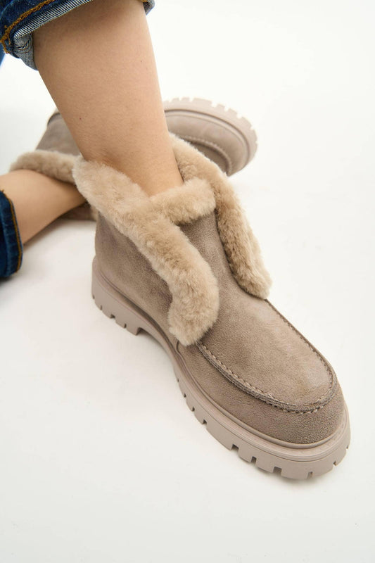 Vail Beige Fur Boots