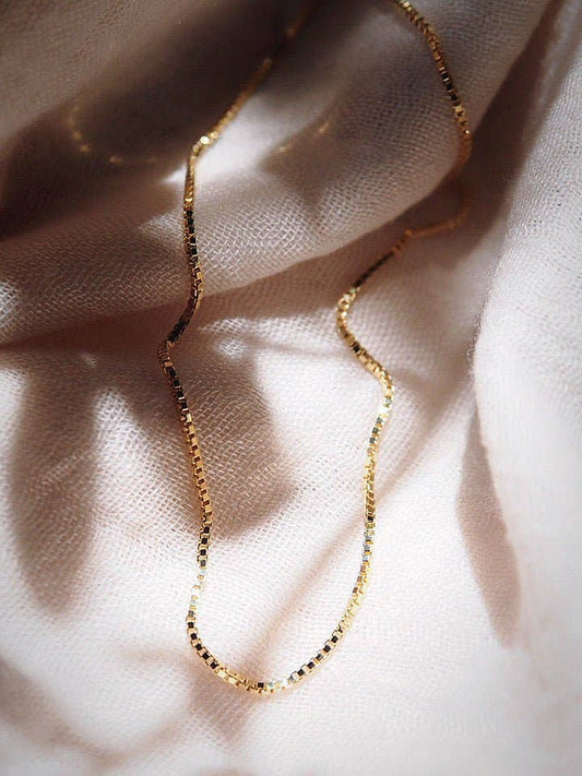 Basic Gold Box Chain Necklace - 18 in