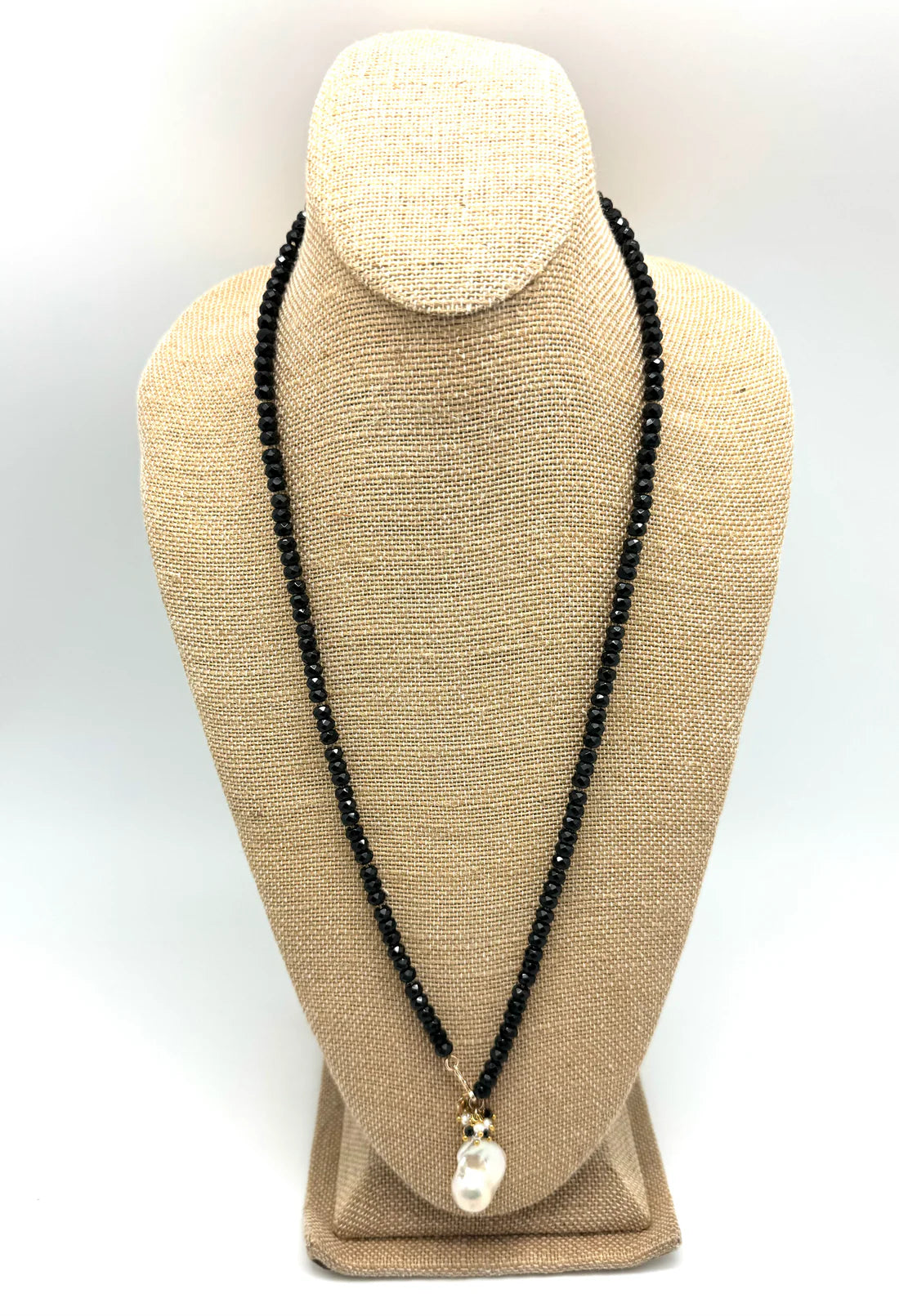 Elin Necklace - Black Spinel - In2Design