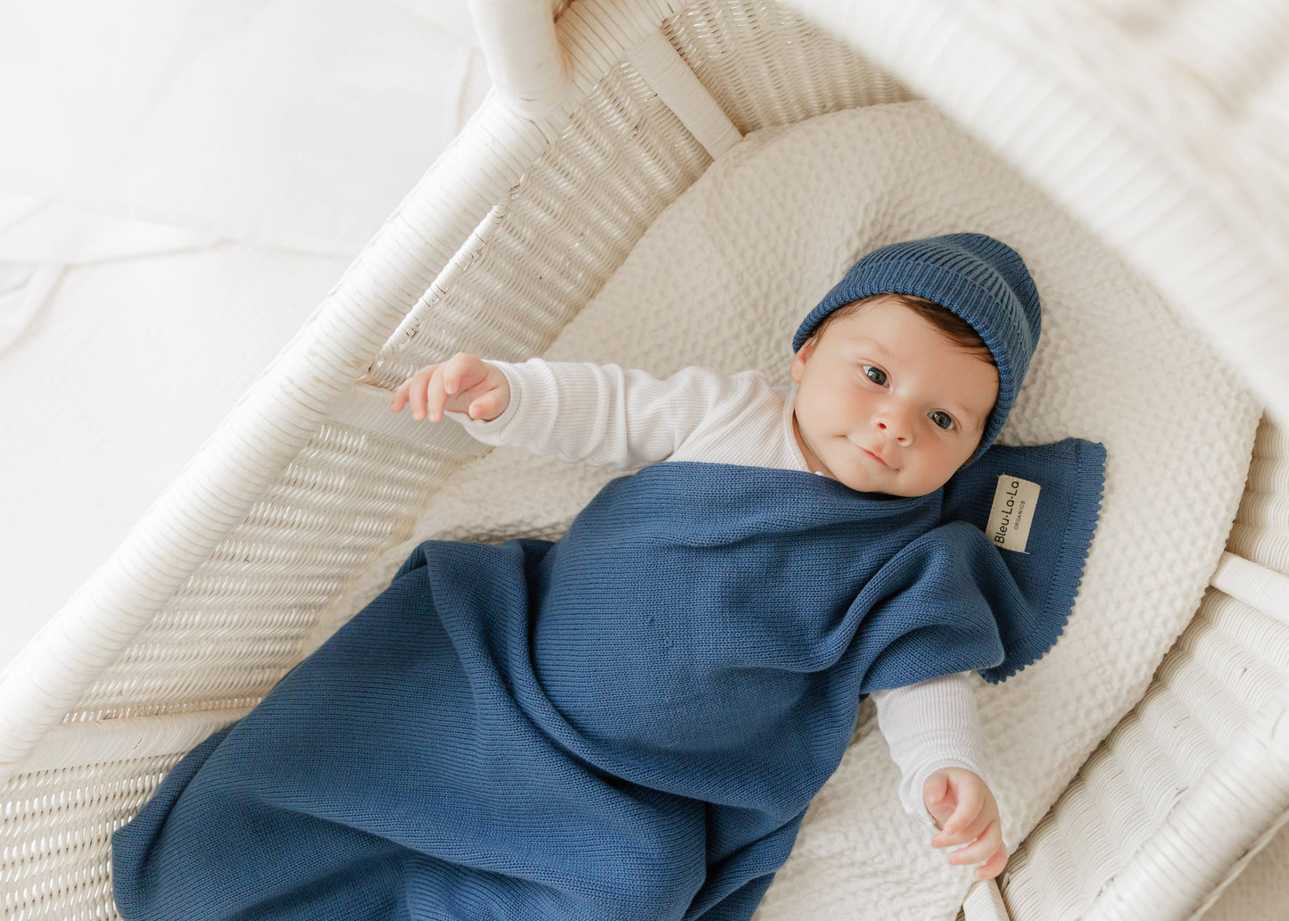 Luxe - 100% Organic Cotton Knit Blanket + Hat Boxed Gift Set - Sky Blue
