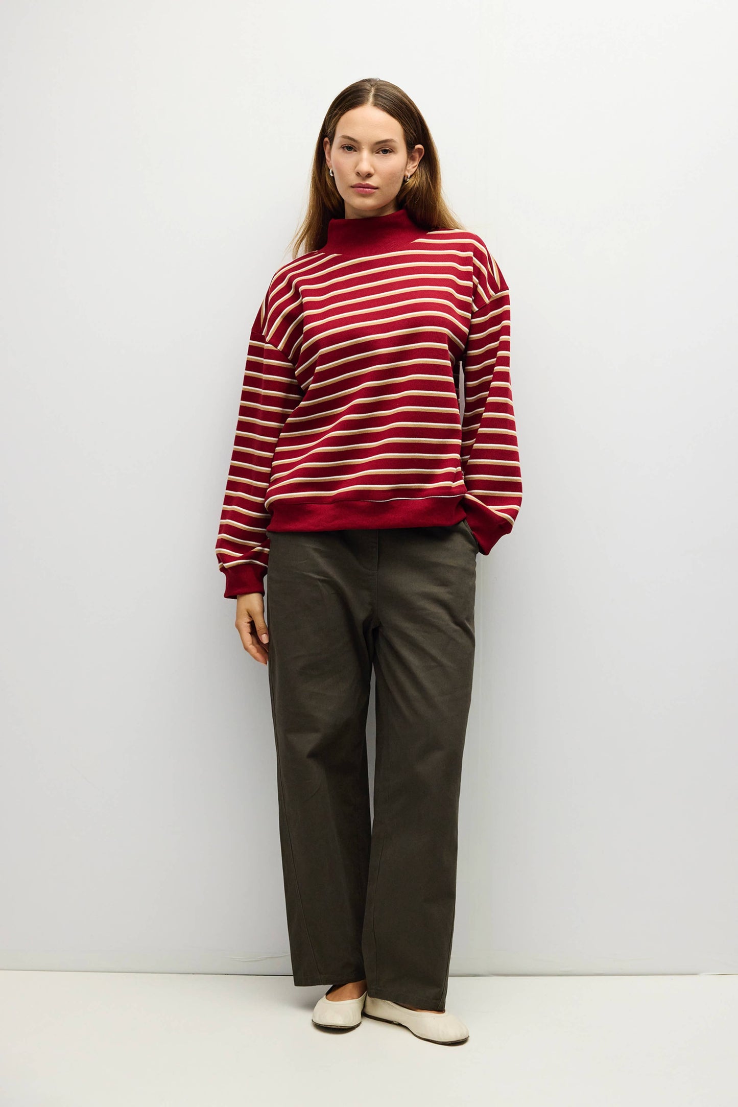 The Charlie Sweater Mock Sweatshirt - Red