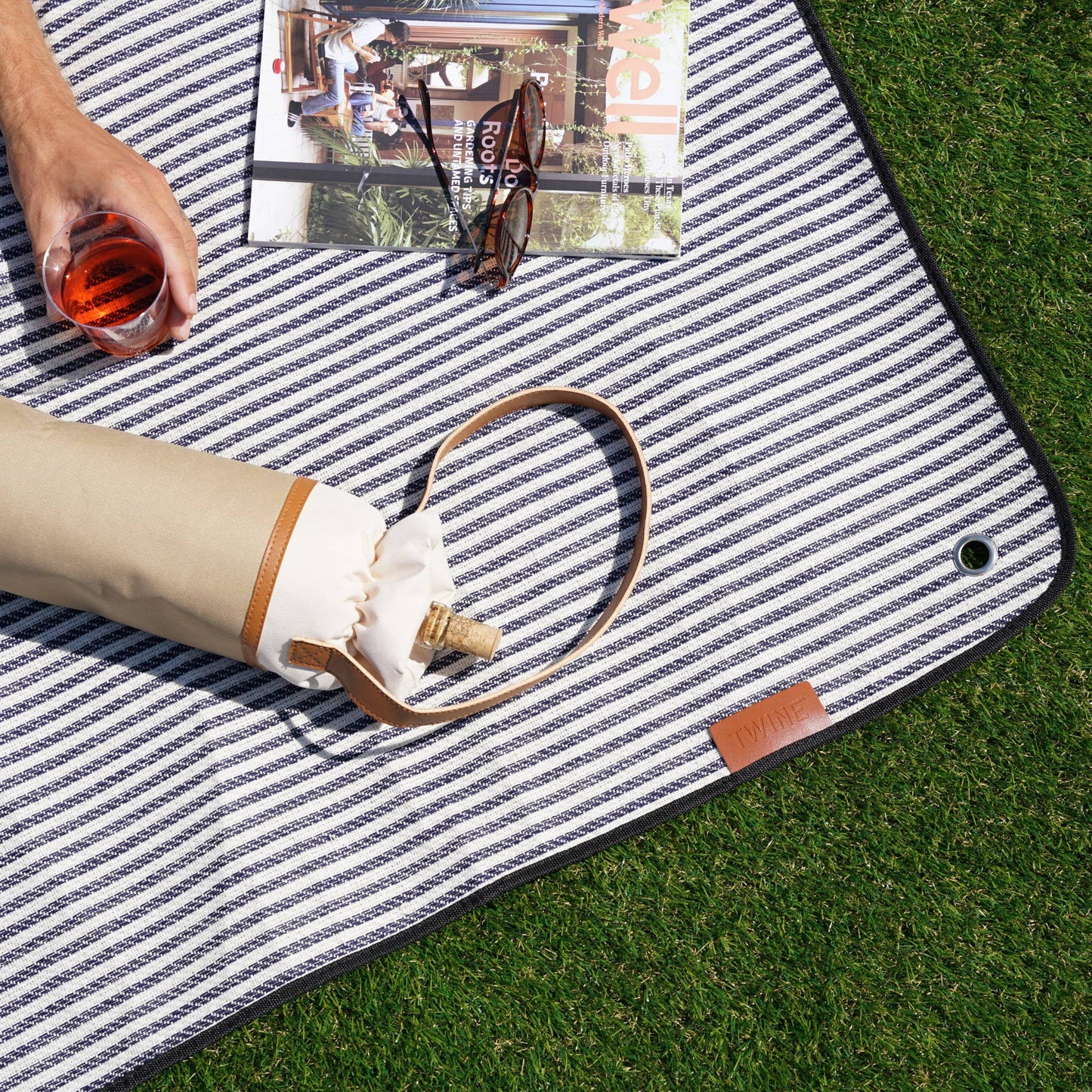 Waterproof Picnic Blanket w Genuine Leather Carrying Straps