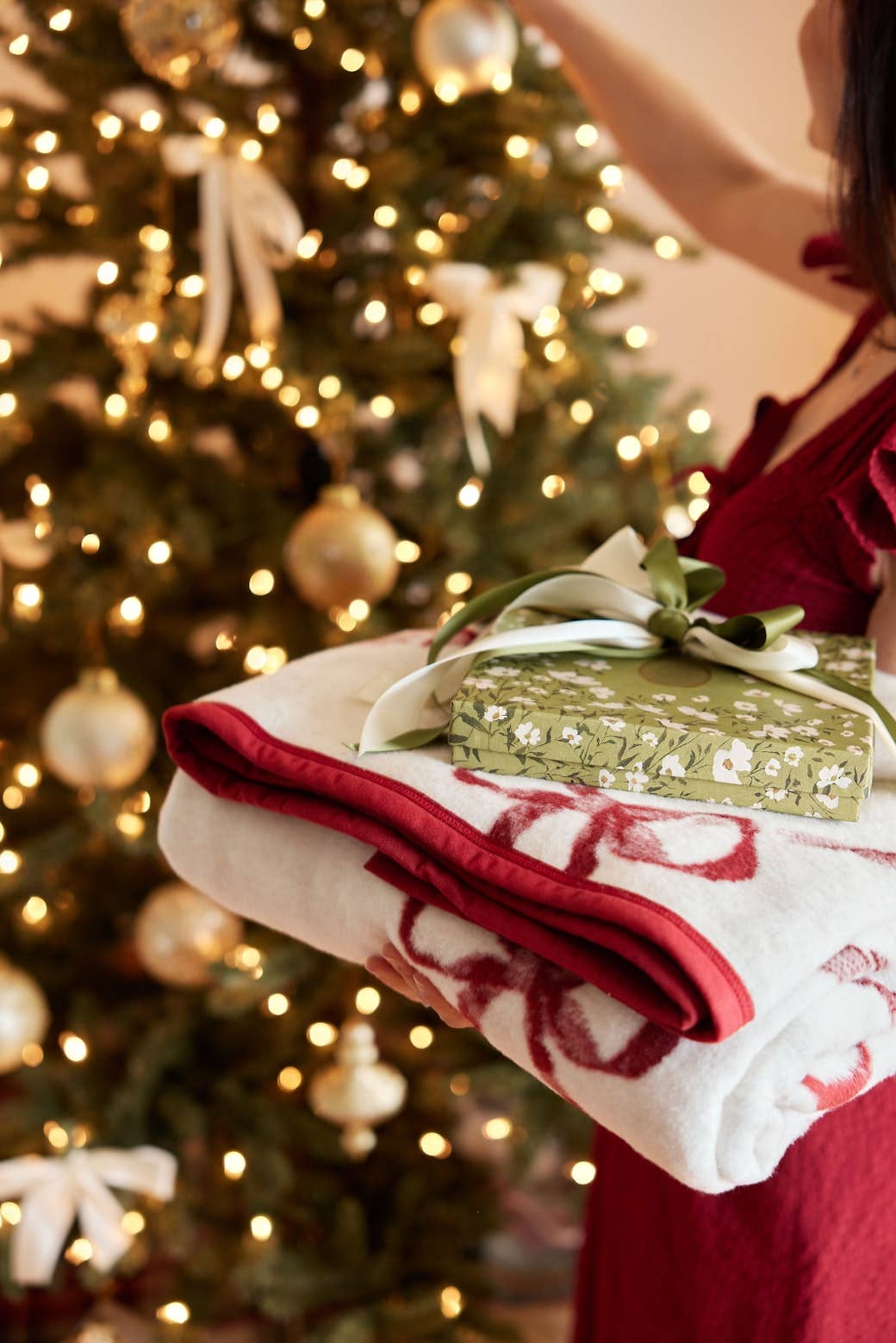 December Bows Blanket - Chappywrap