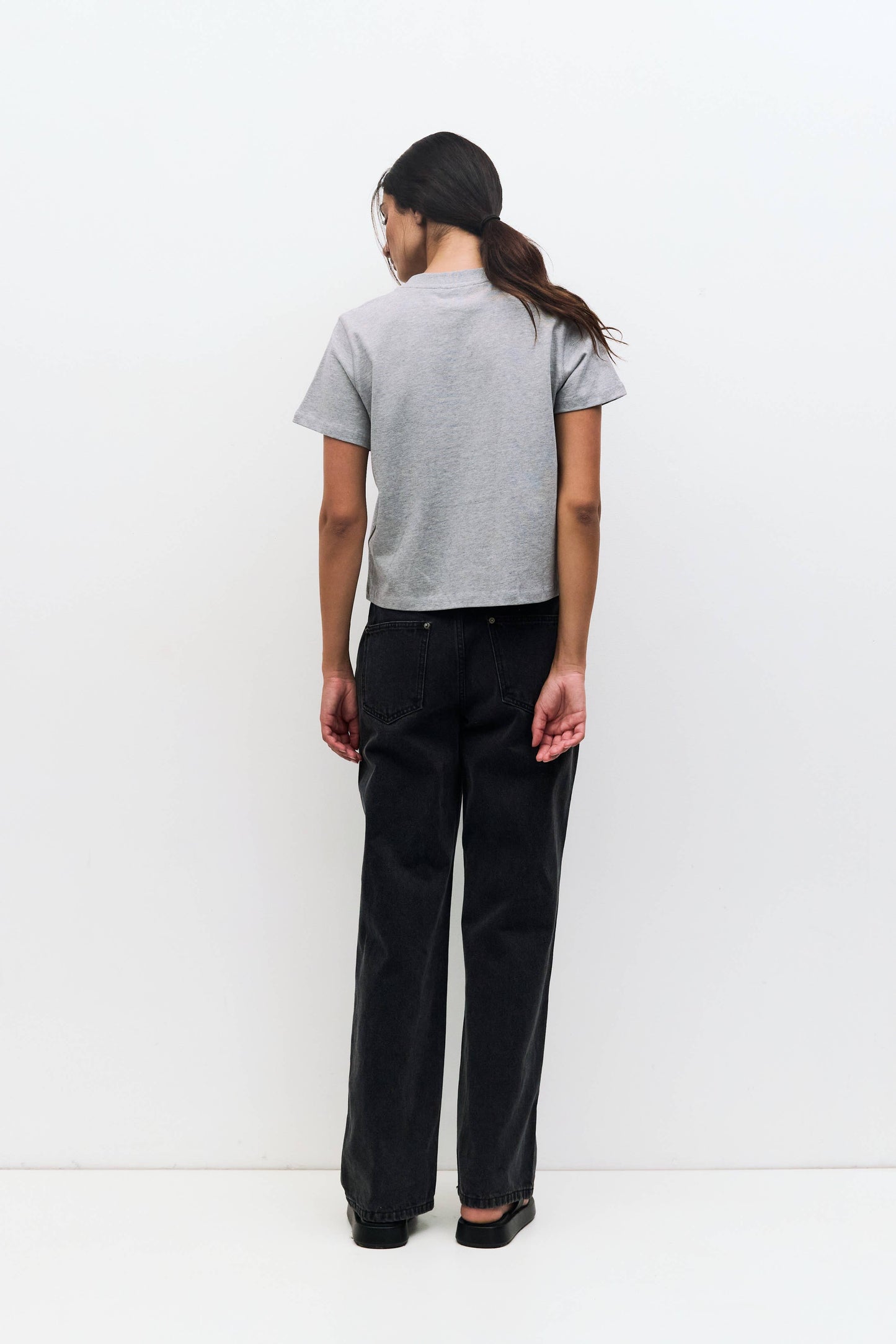 The Lanie Top Women's Heavyweight Cotton T-Shirt - Grey