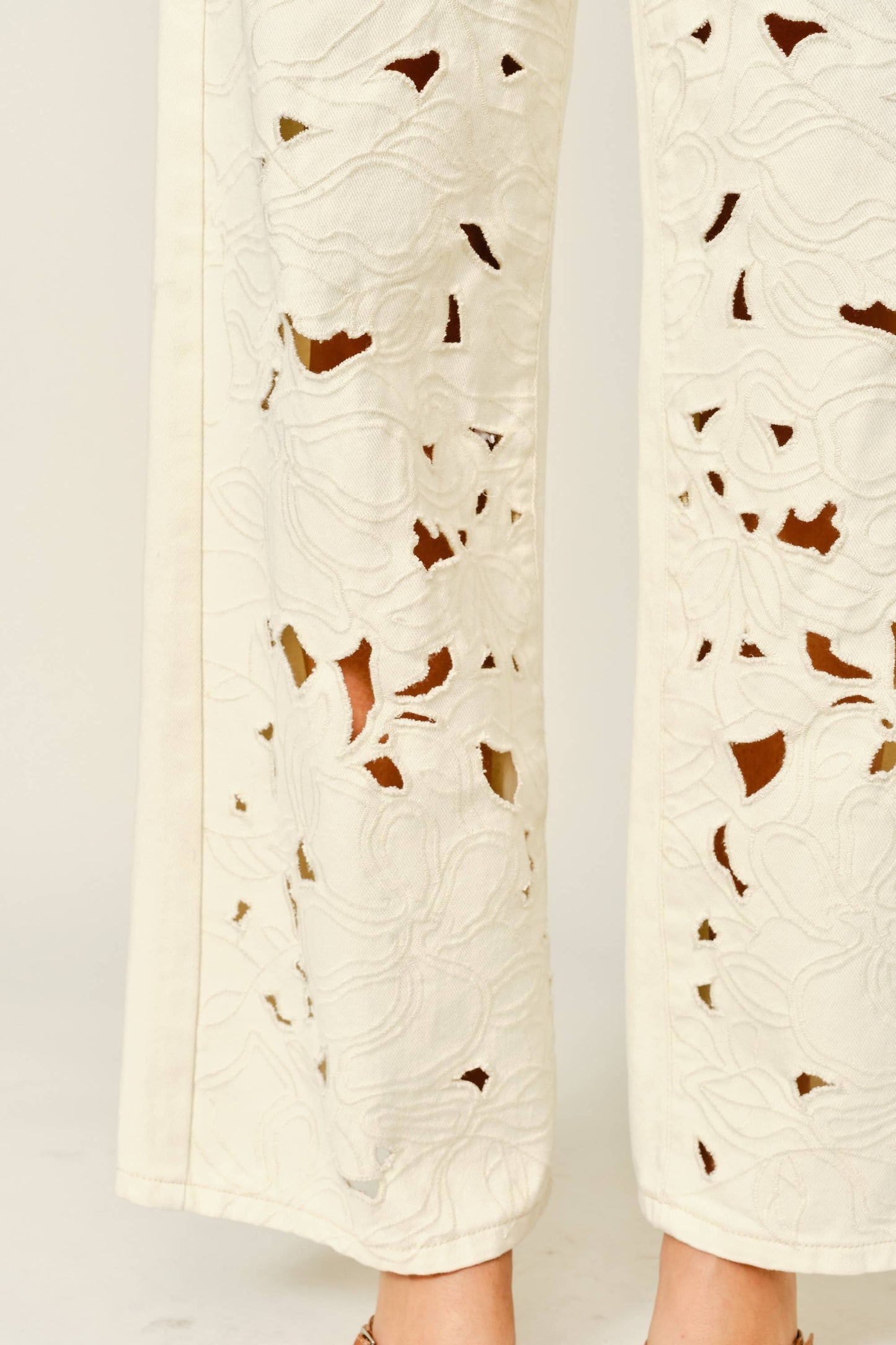 Embroidered Straight Jeans - Ivory