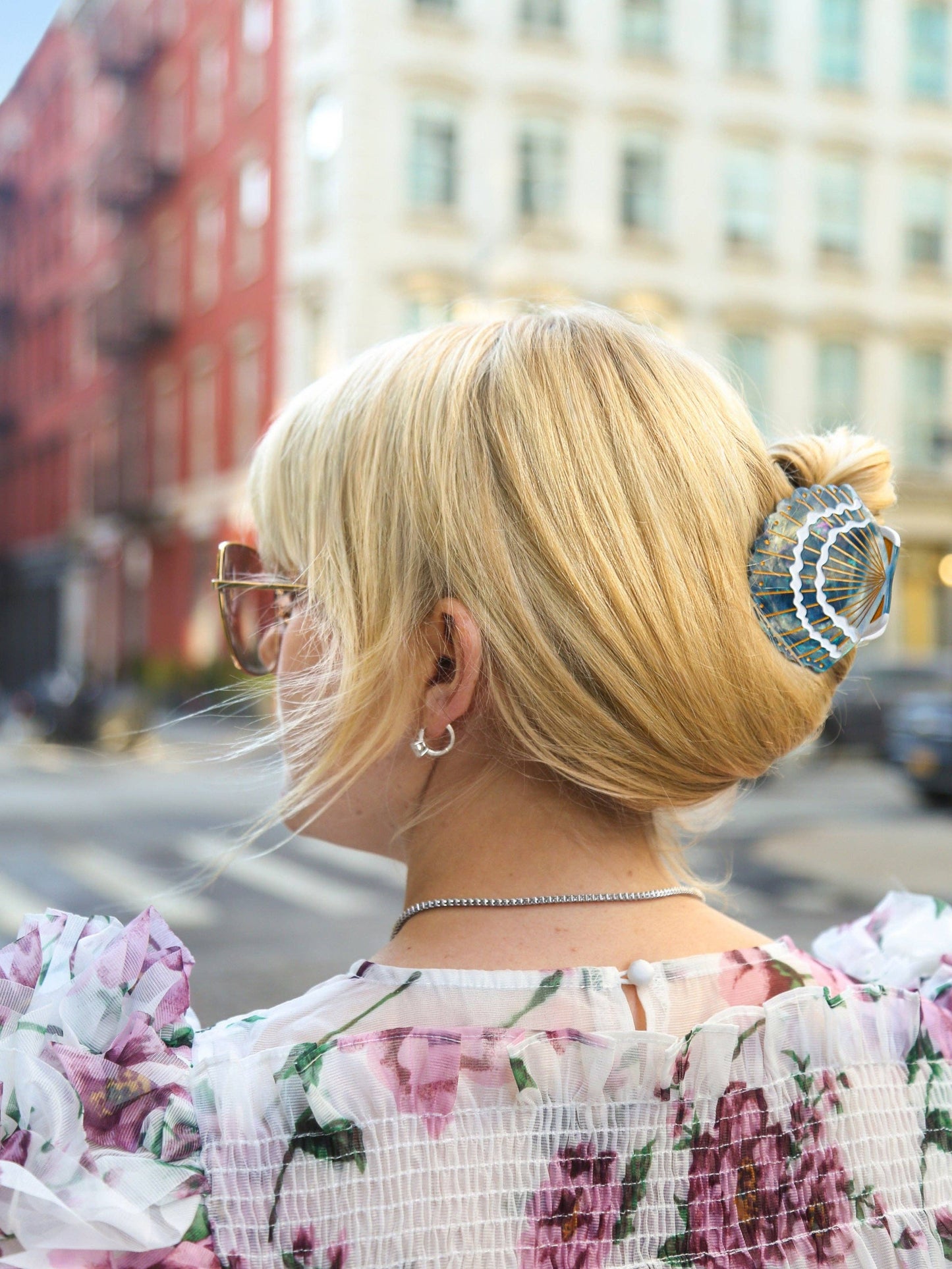 Hand-painted Seashell Claw Hair Clip - Blue