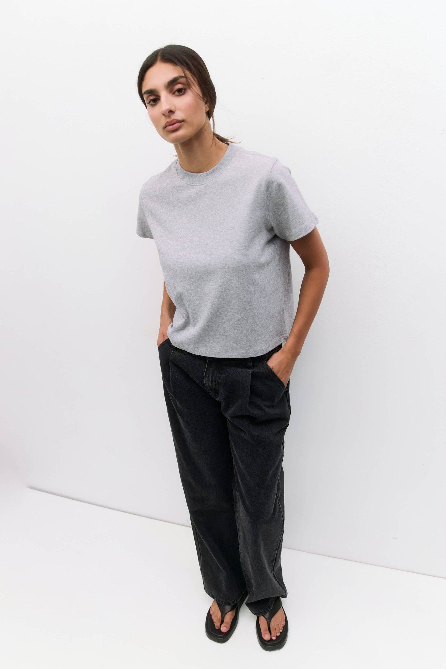 The Lanie Top Women's Heavyweight Cotton T-Shirt - Grey