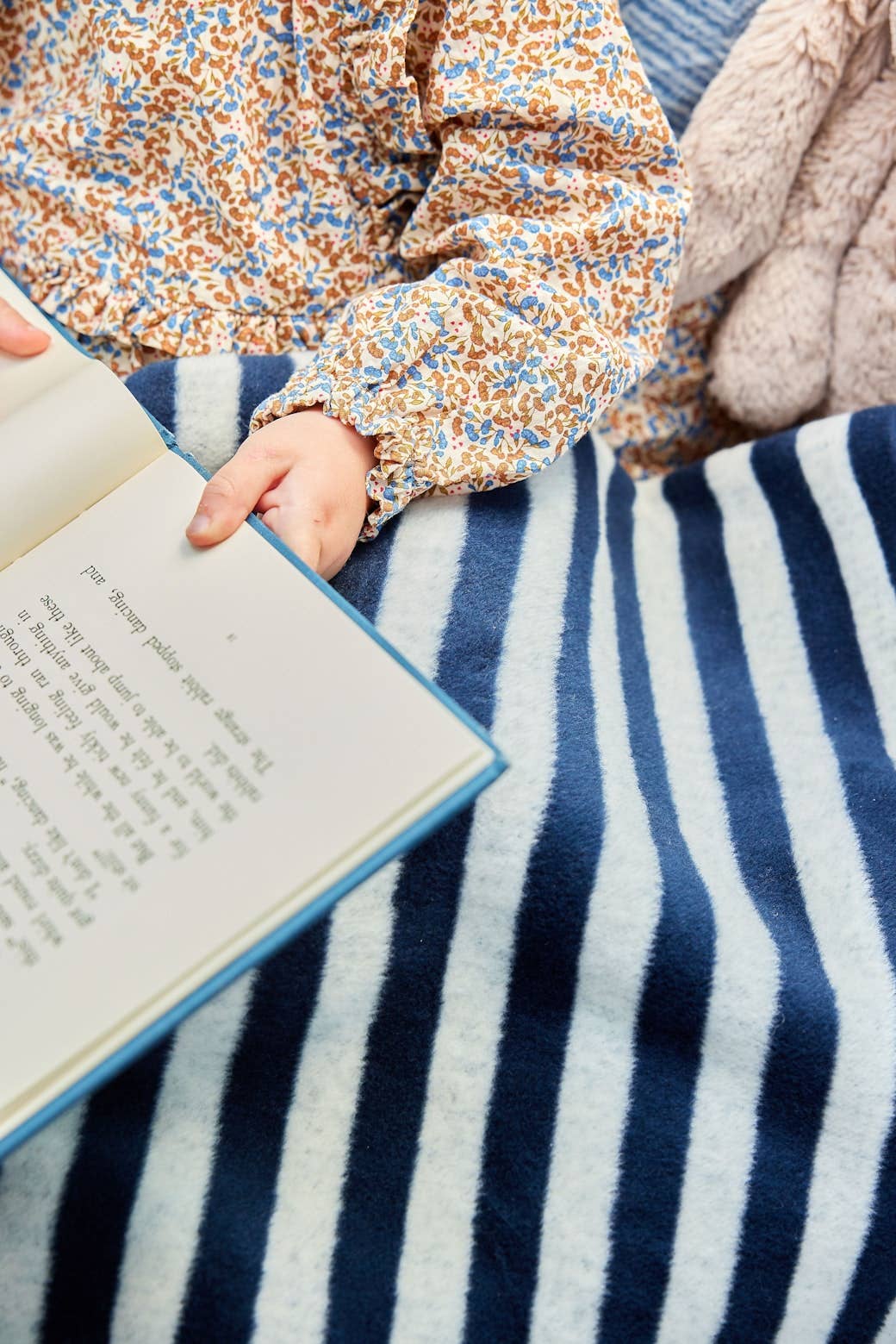 Sideline Stripe Navy Midi Blanket - Chappywrap