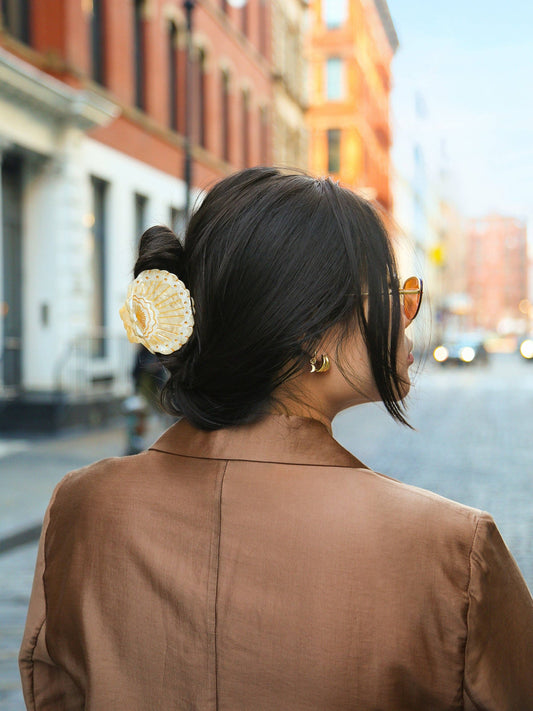 Scallop Seashell Claw Hair Clip