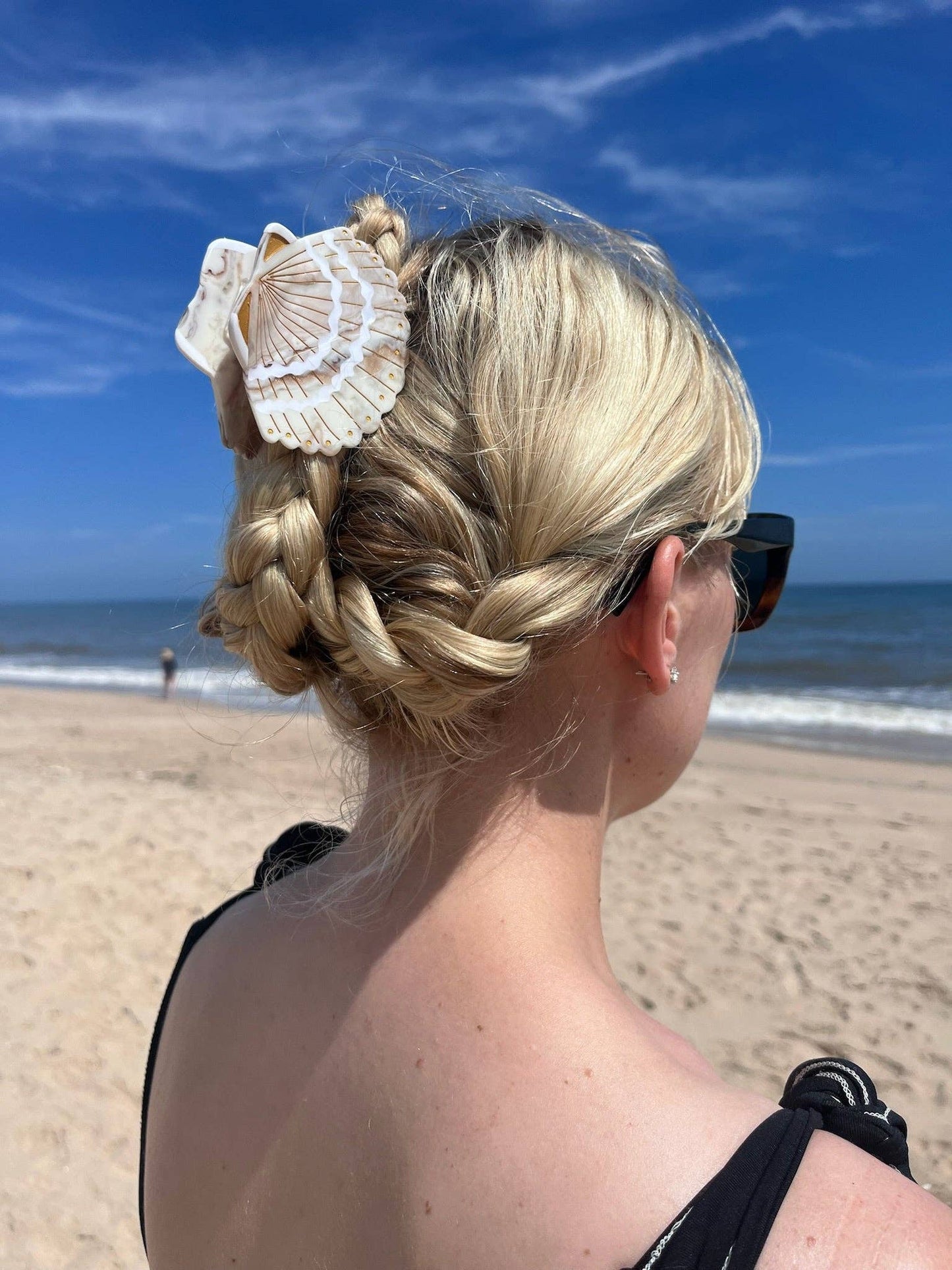 Hand-painted Seashell Claw Hair Clip - Cream
