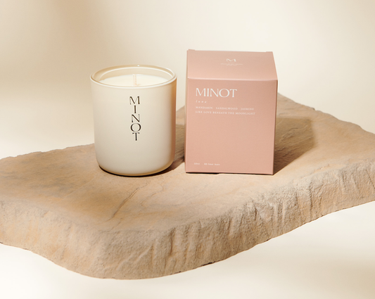 Luna Candle - Minot