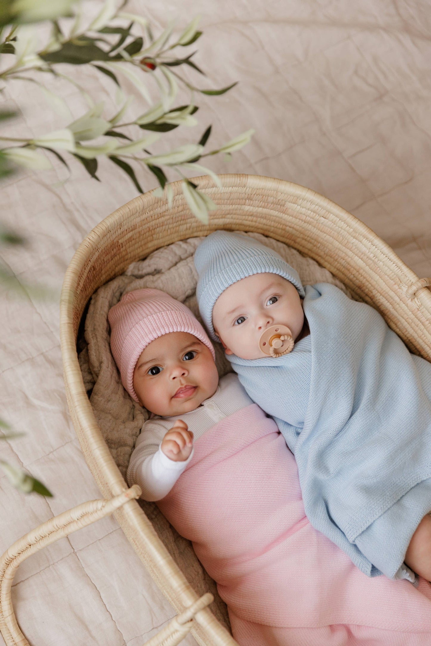 Luxe - 100% Organic Cotton Knit Blanket + Hat Boxed Gift Set - Sky Blue
