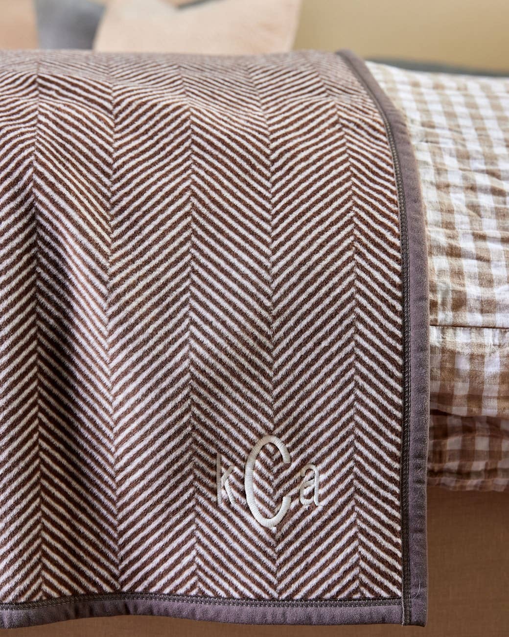 Harborview Herringbone Chocolate Blanket - Chappywrap