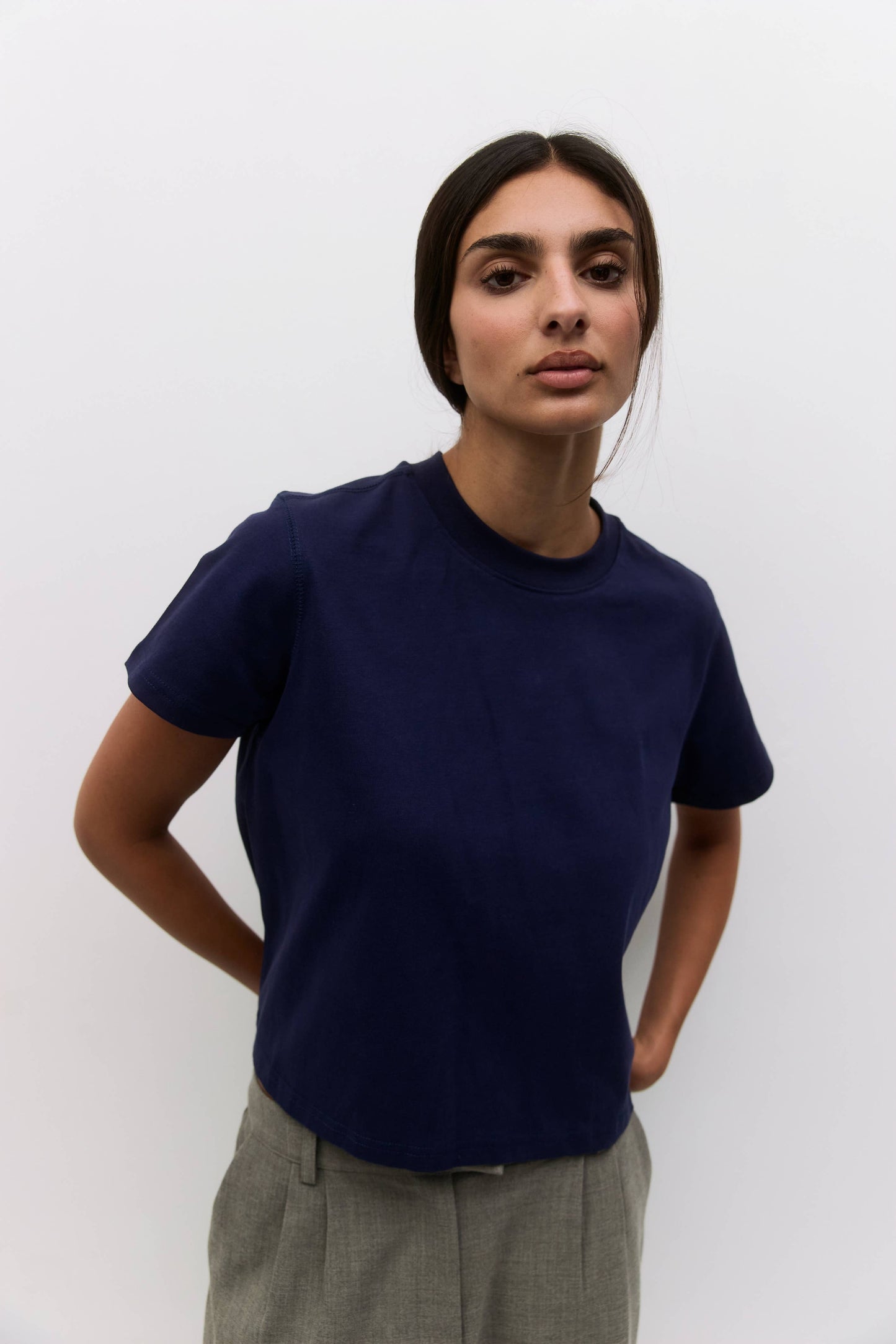 The Lanie Top Women's Heavyweight Cotton T-Shirt - Navy