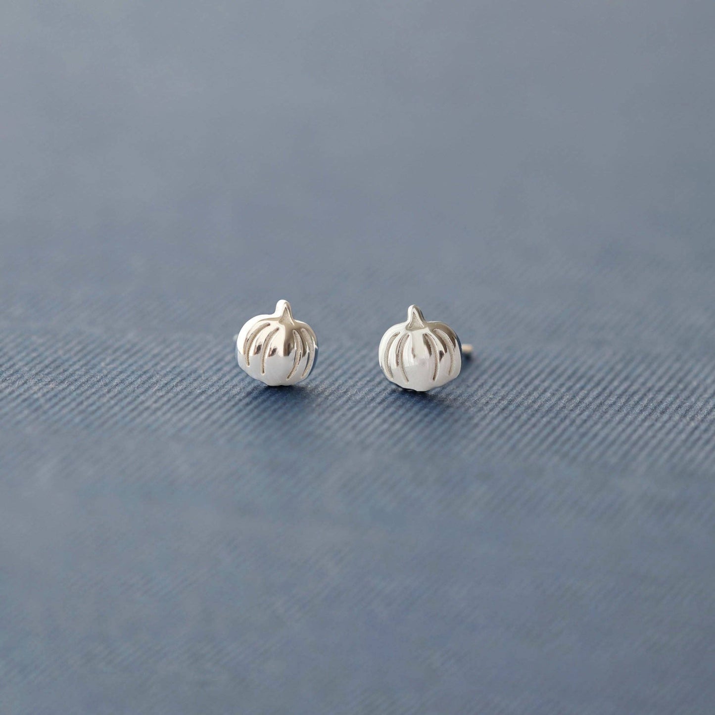 Pumpkin Stud Earrings: Sterling Silver