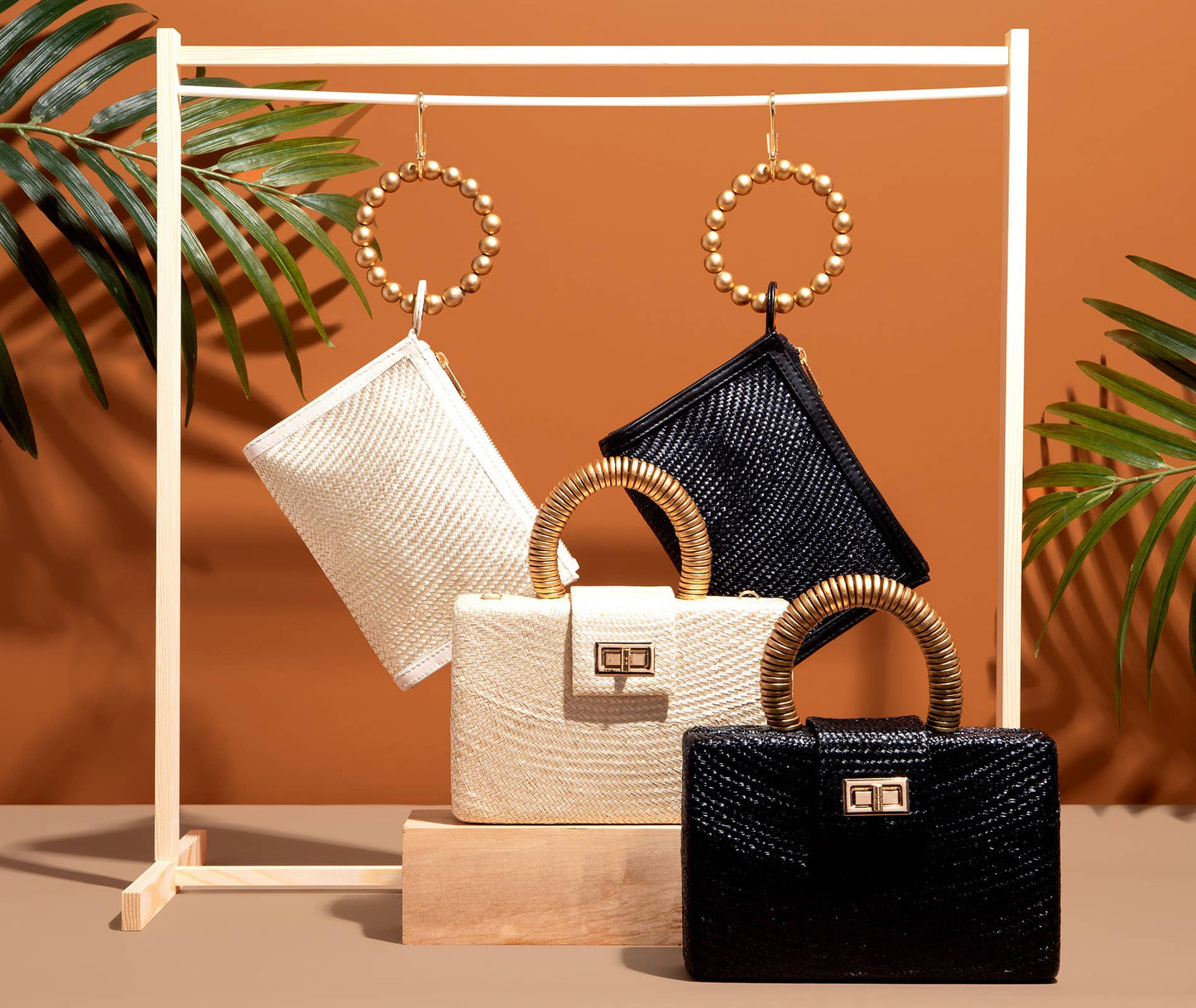 Cream + Gold Clutch - Soli + Sun