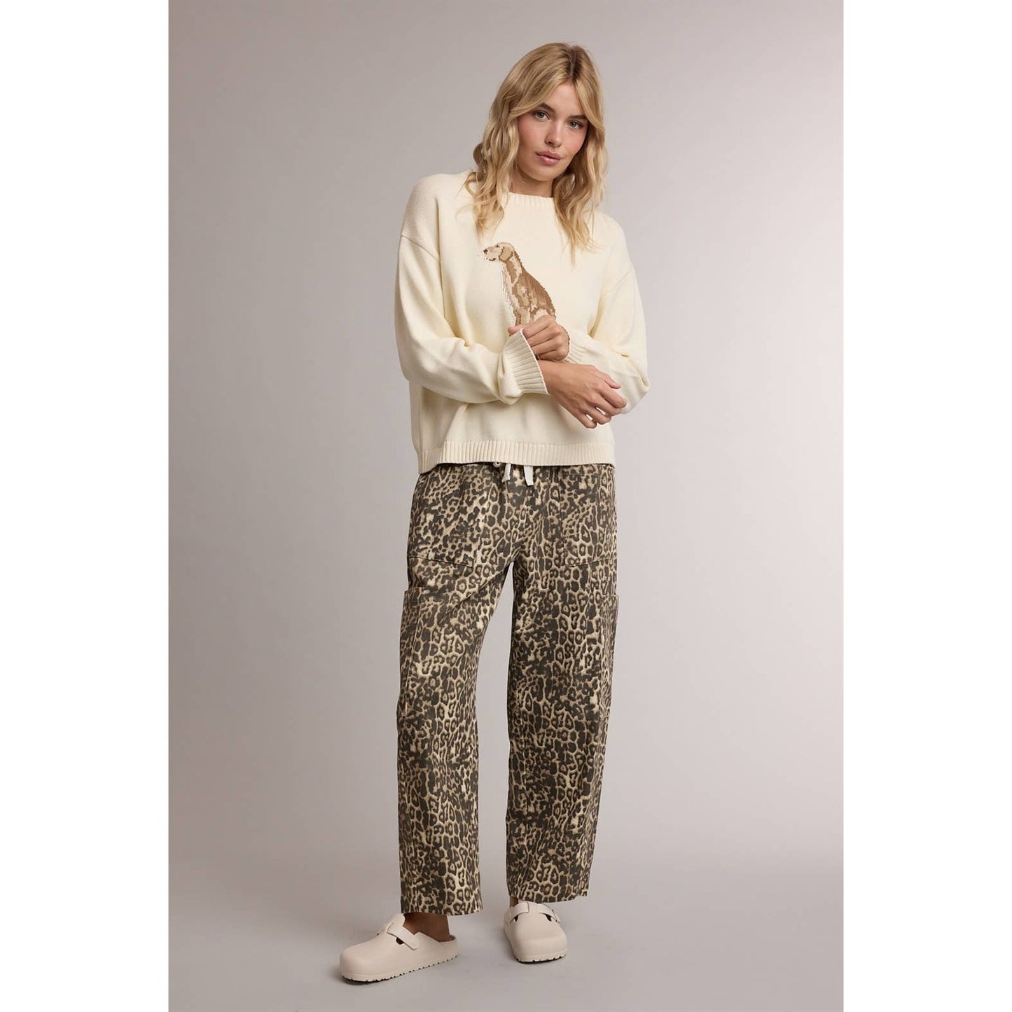Golden Retriever Knit Crewneck Sweater - Cream