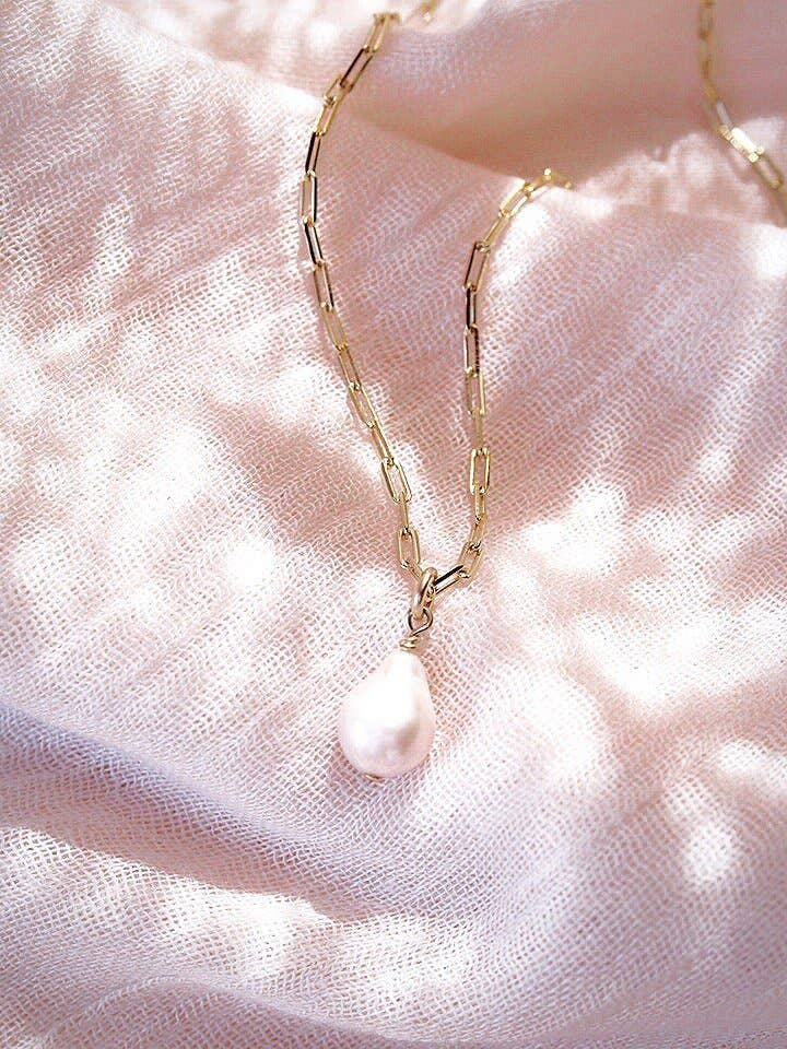 Dainty Baroque Pearl Necklace - 18 in