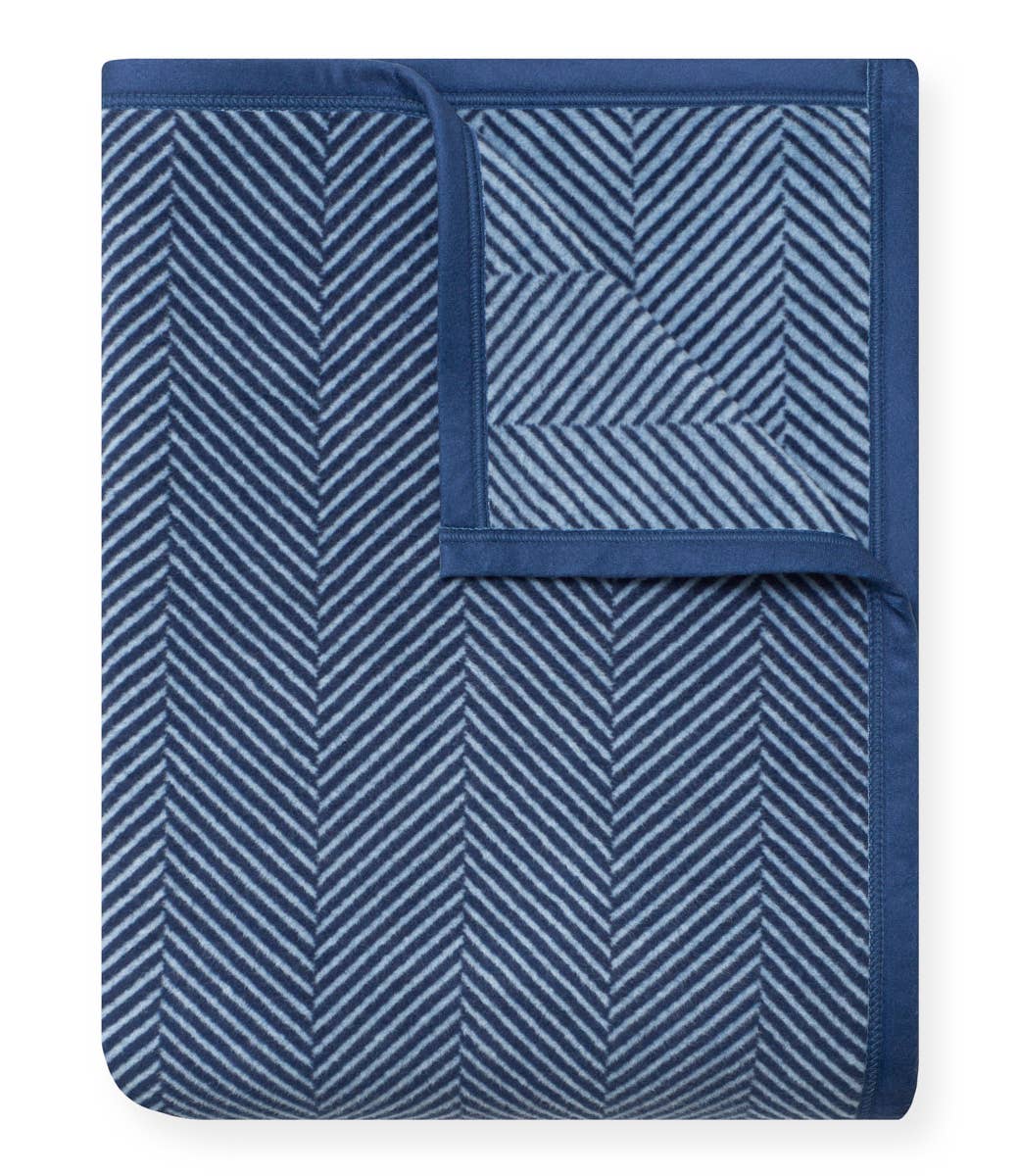 Harborview Herringbone Navy Blanket - Midi