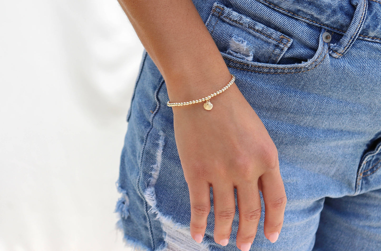 Stretchy Shell Charm Bracelet - GOLD FILL - Kaylie Dawn