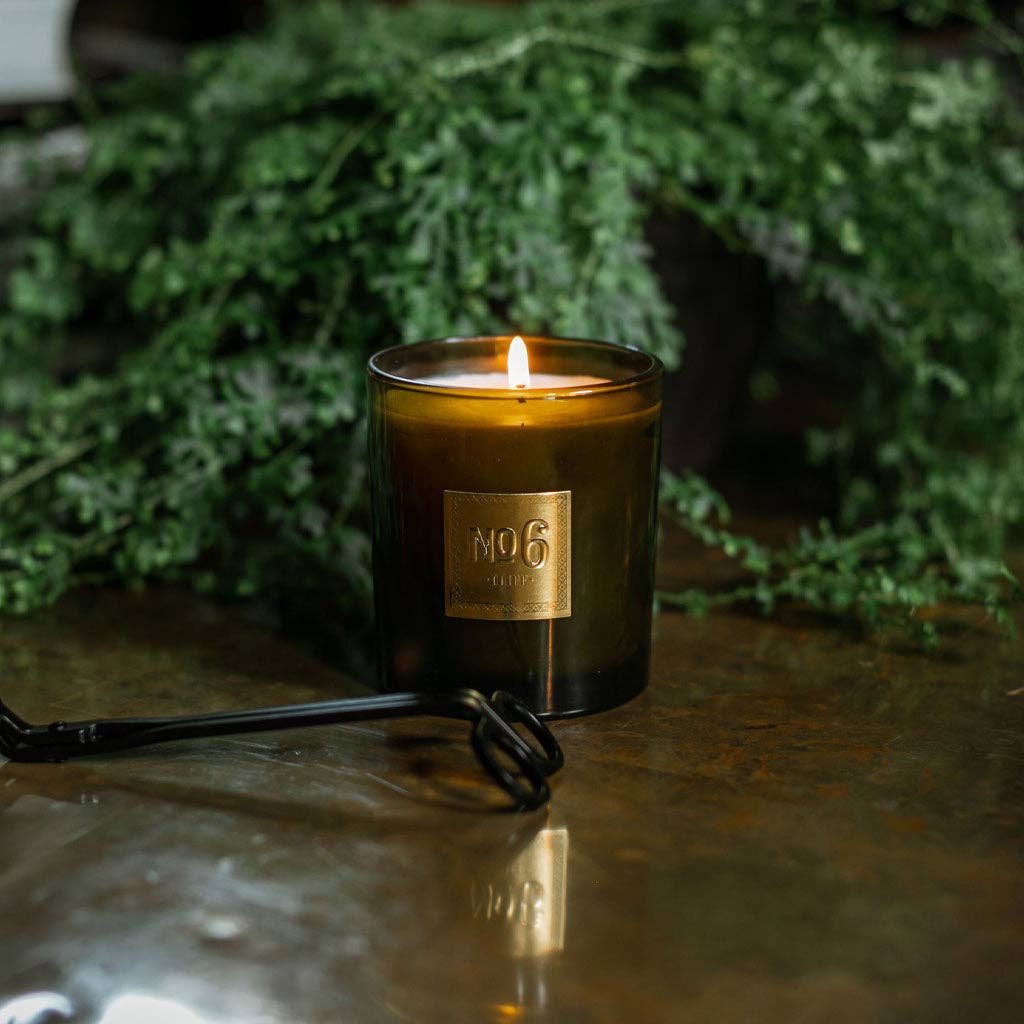 No. 6 Cliff Candle - Smoky Firewood, Warm Vanilla, Golden Amber