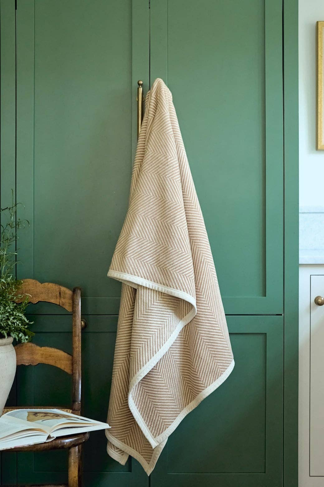 Harborview Herringbone Tan Blanket - Midi