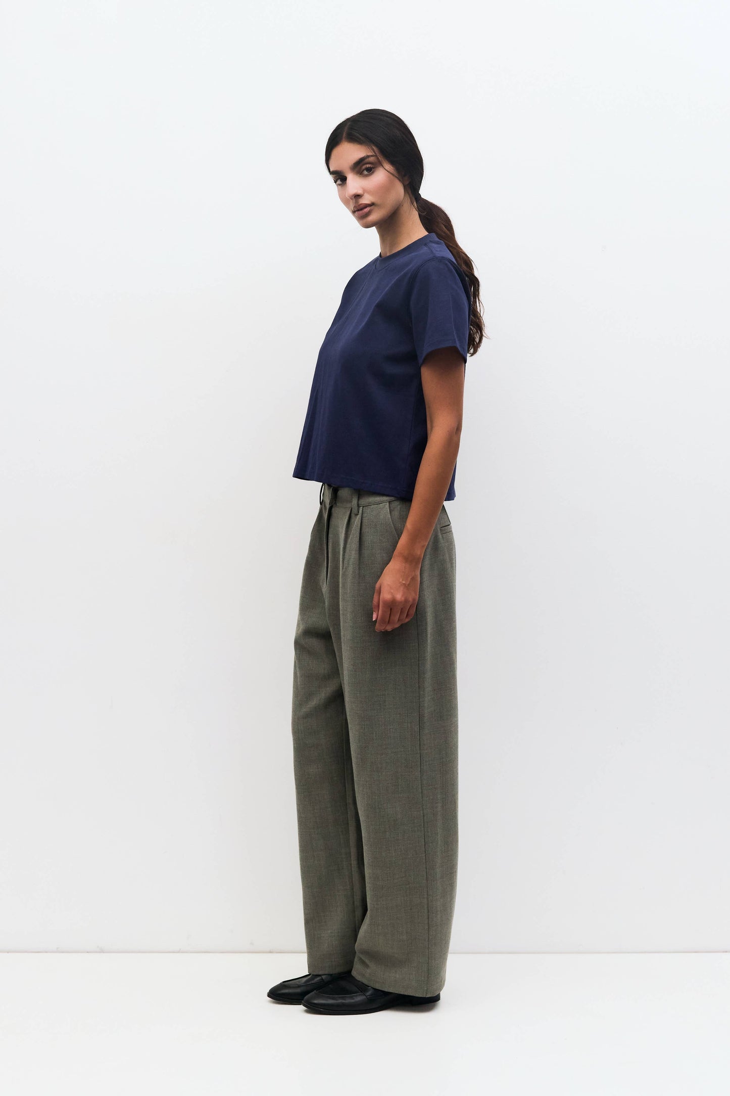 The Lanie Top Women's Heavyweight Cotton T-Shirt - Navy