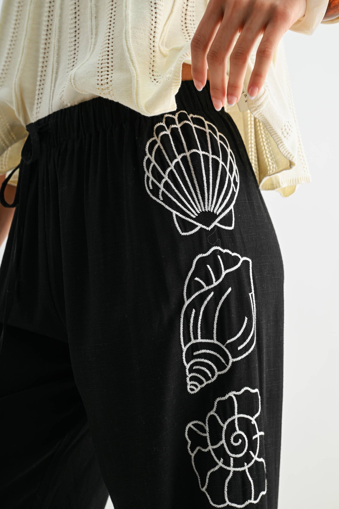 Wide Leg Pants - White Seashell Embroider