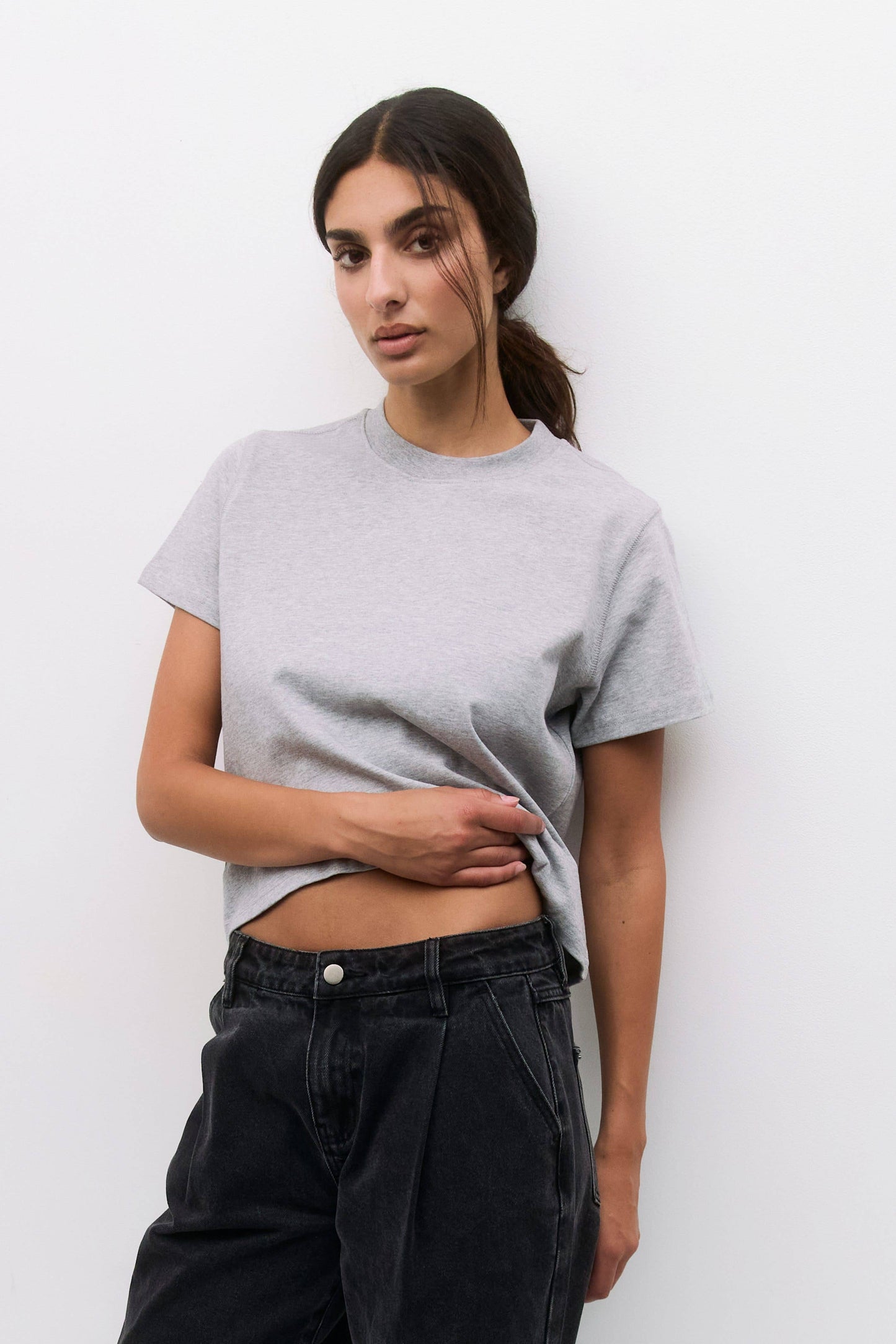 The Lanie Top Women's Heavyweight Cotton T-Shirt - Grey