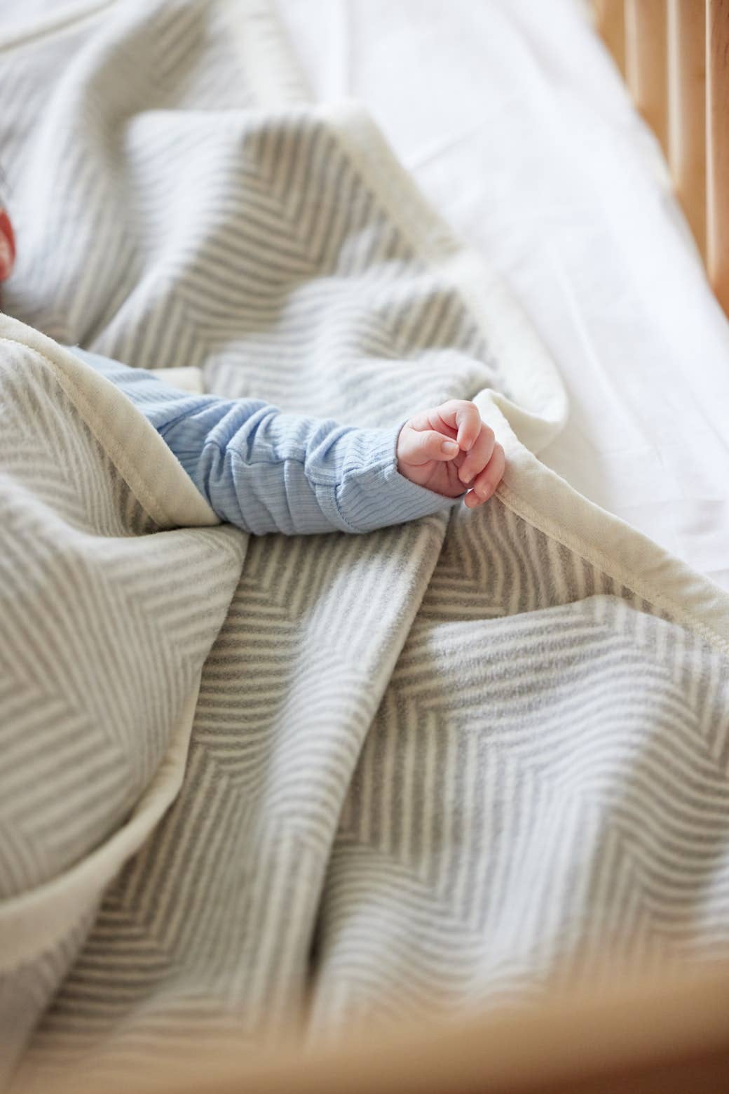 Harborview Herringbone Light Grey Blanket - Original