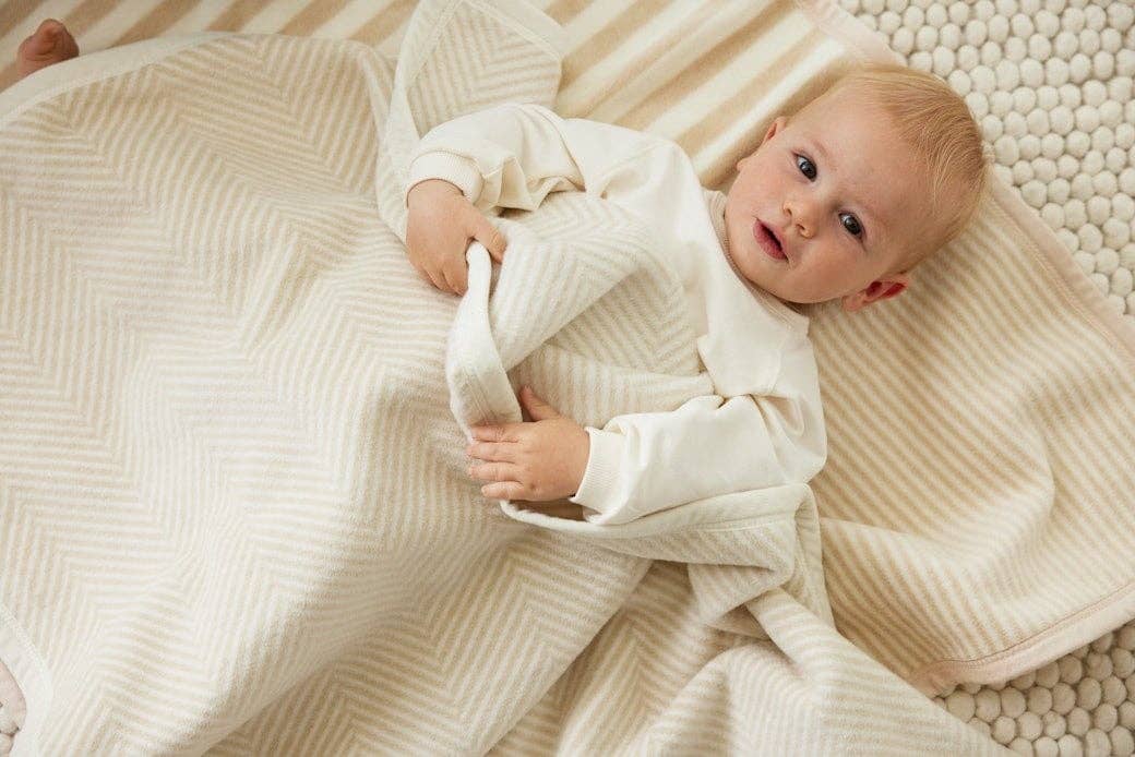 Harborview Herringbone Cream Blanket - Mini