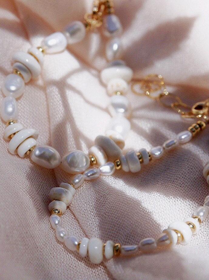 Gold Puka Shell Pearl Bracelet - Maka - Ke Aloha Jewelry